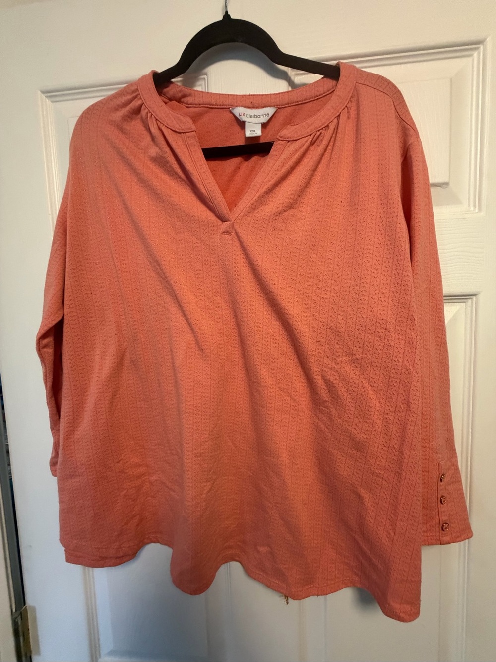 Liz Claiborne Coral Pink Long-Sleeve Split-Neck Top